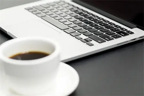 法律义务与什么相对应